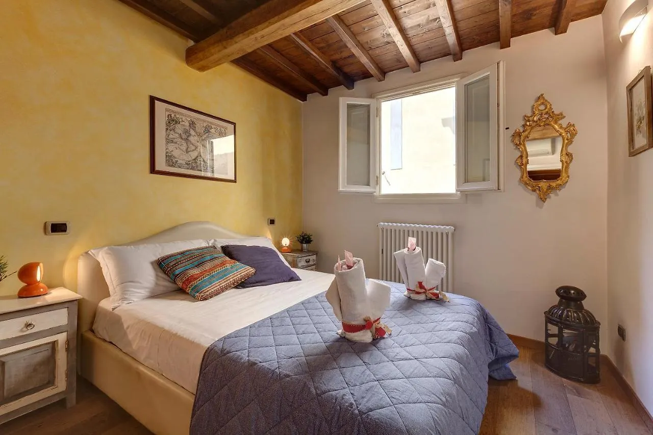 Diciotto Apartment By Mamo Florens