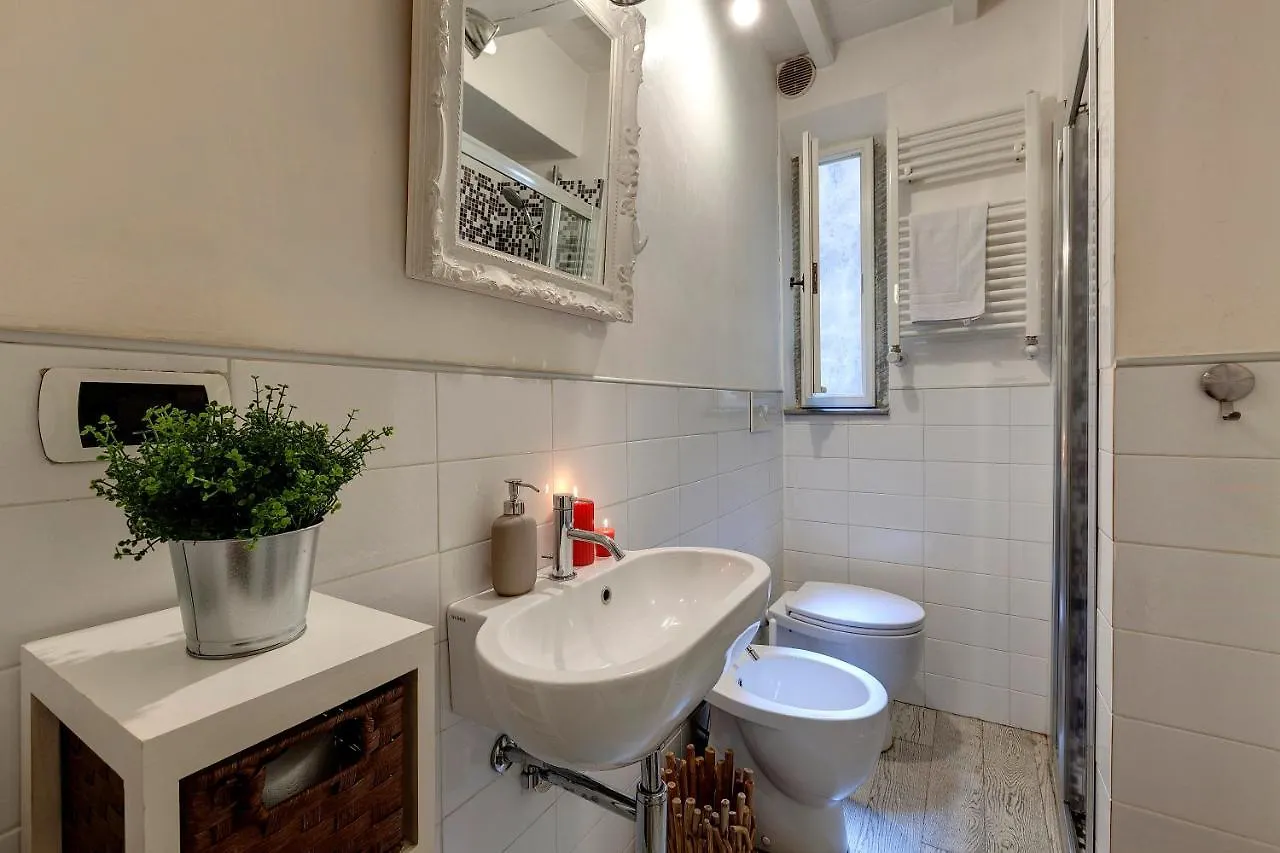 Diciotto Apartment By Mamo Florence 0*,  Italy
