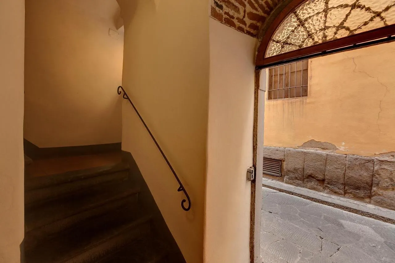 Diciotto Apartment By Mamo Florens